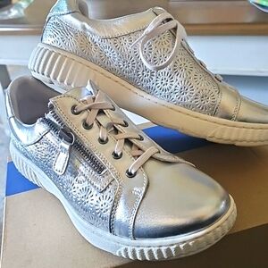 Clarks Leather Caroline Rio 7.5M